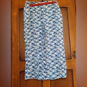 Nice Things Blue and White Patterned Garment